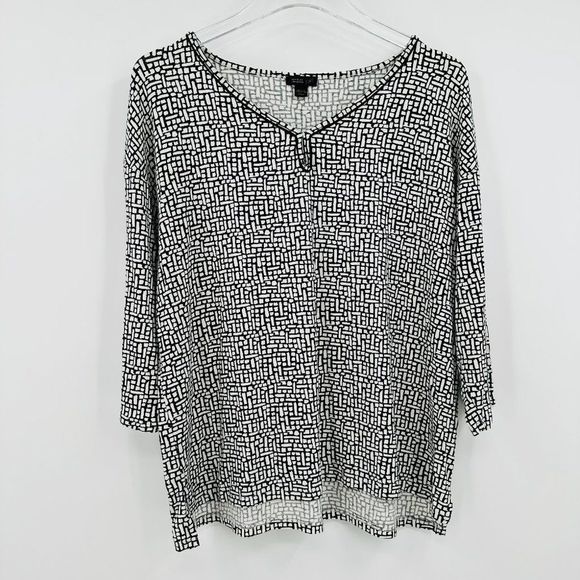 J. Jill Tops - J. Jill Wearever Collection Size LP 3/4 Sleeve Stretch Knit Black & White Top